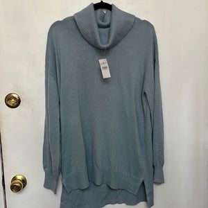 LOFT turtleneck NWT Large
